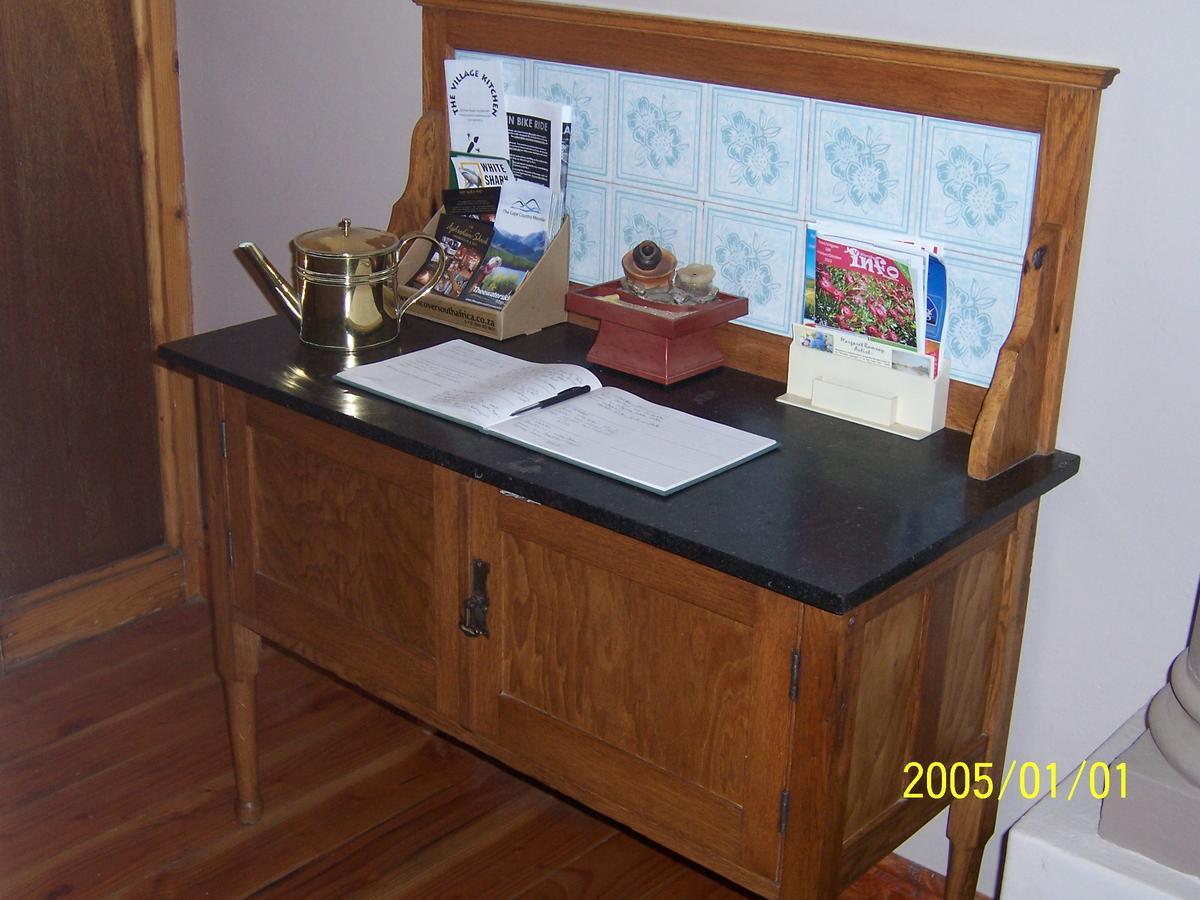 Berg En Dal Guesthouse Villiersdorp Екстериор снимка