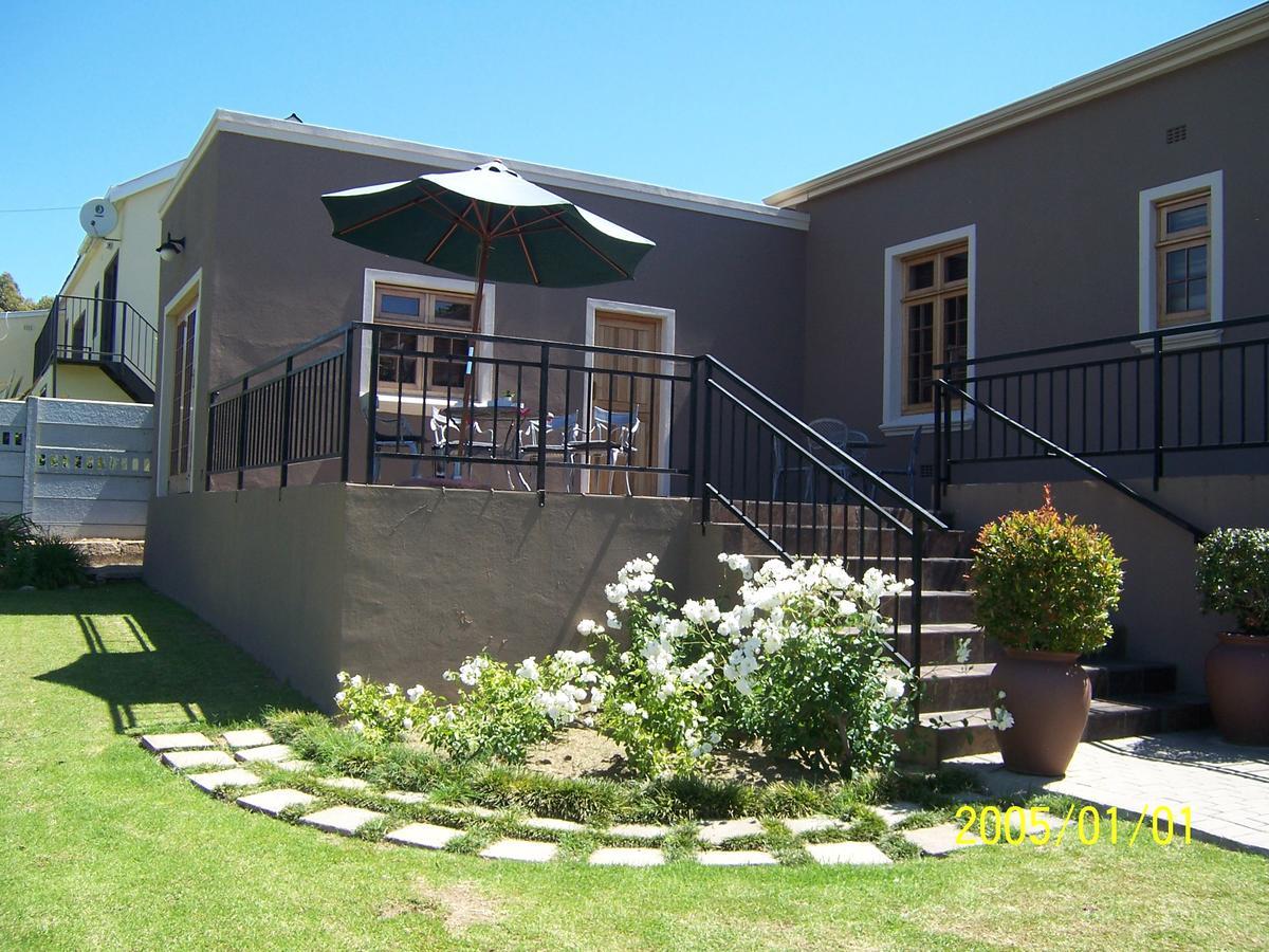 Berg En Dal Guesthouse Villiersdorp Екстериор снимка